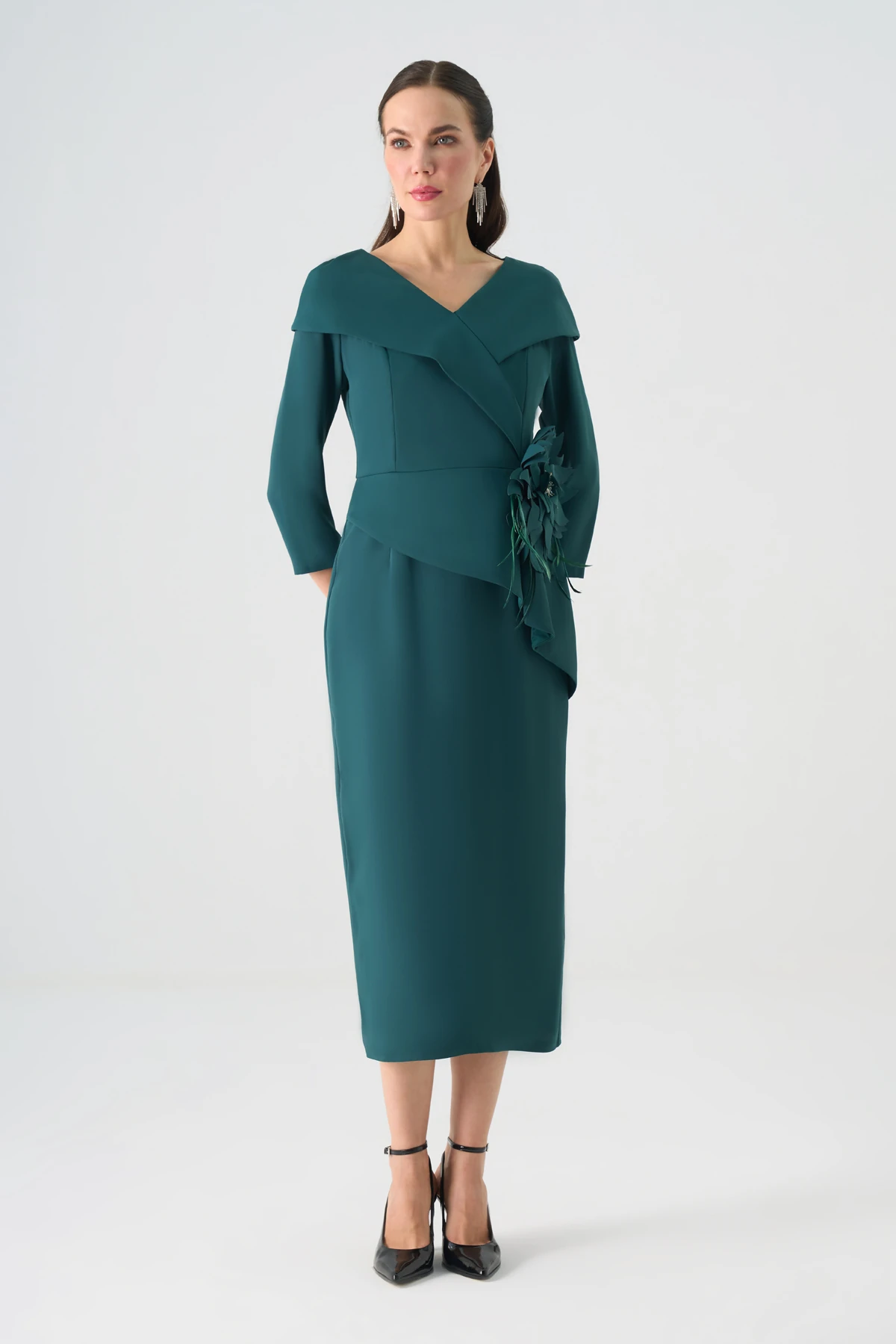 Kruvaze kapamalı beli volanlı krep elbise EL-4374