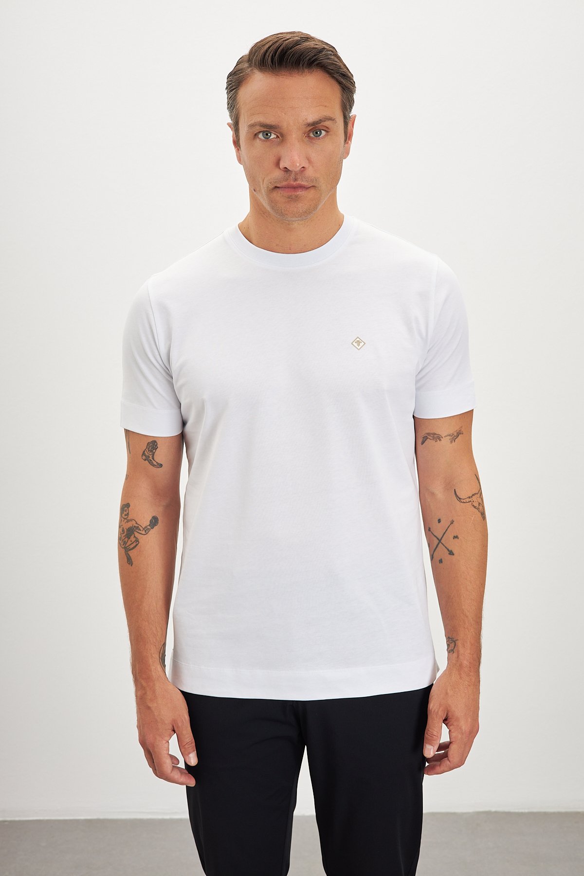 Bisiklet Yaka Basic %100 Pamuk Comfort Fit Logo Baskılı Erkek T-Shirt
