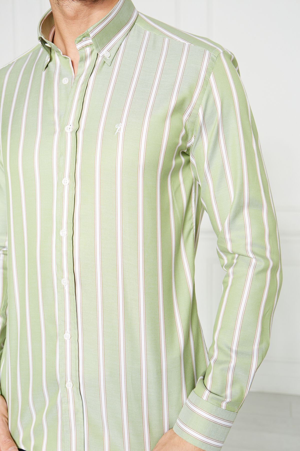 Yaka Düğmeli Slim Fit Klasik Gömlek - Yeşil-Beyaz