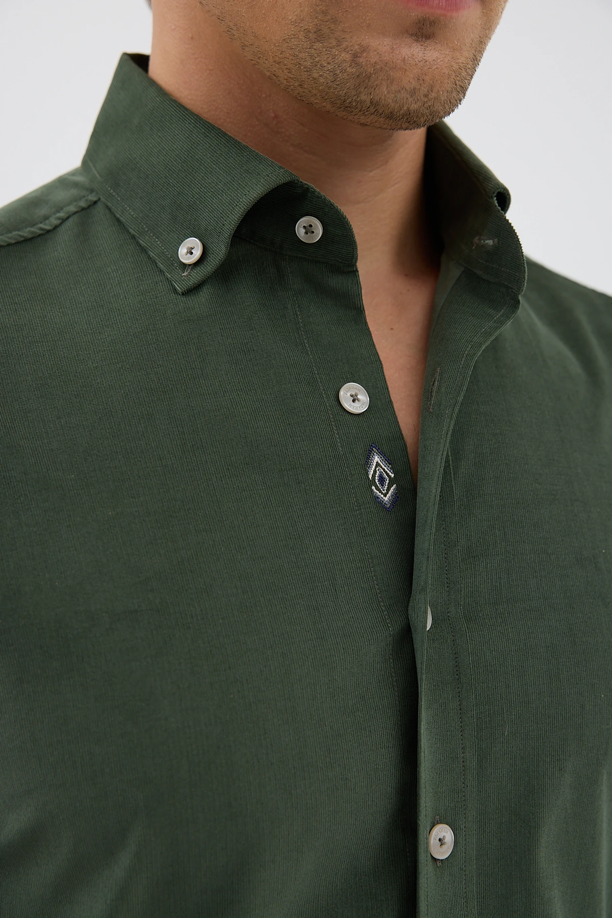 Kadife Yaka Düğmeli %100 Pamuk Comfort Fit Erkek Gömlek - Haki