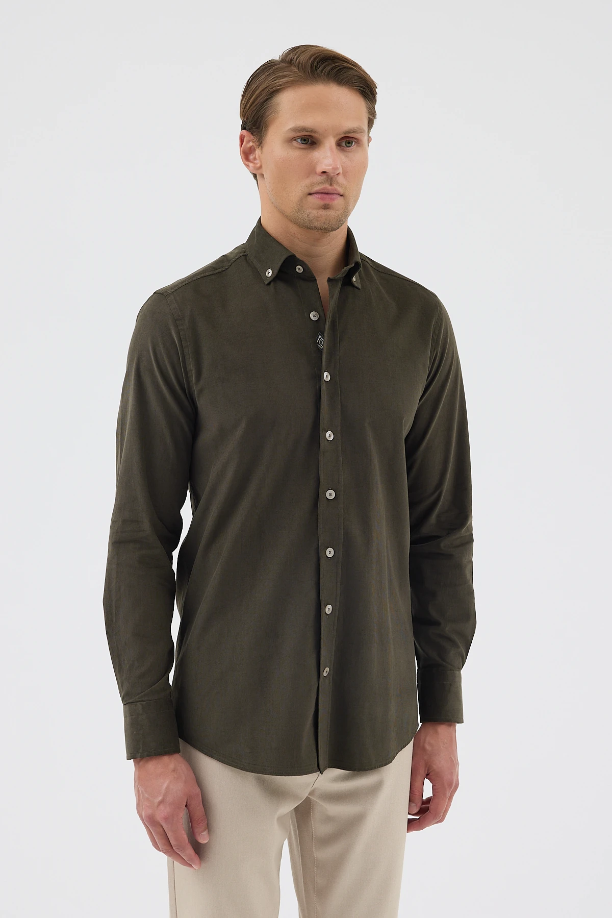 Kadife Yaka Düğmeli %100 Pamuk Comfort Fit Erkek Gömlek - Füme