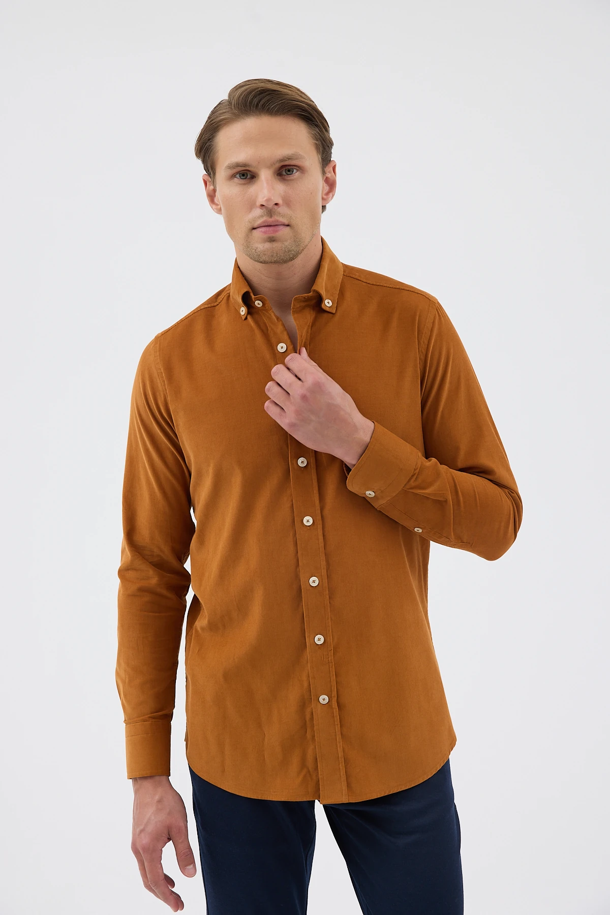 Kadife Yaka Düğmeli %100 Pamuk Comfort Fit Erkek Gömlek - Hardal