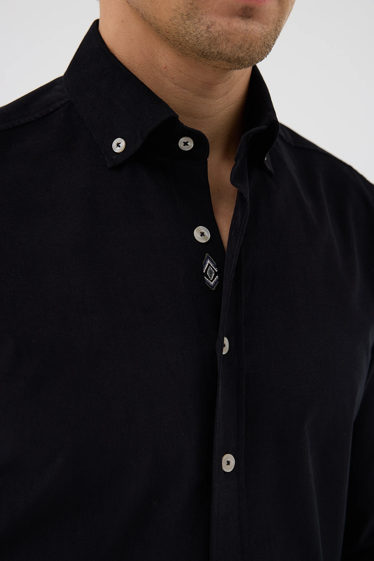 Kadife Yaka Düğmeli %100 Pamuk Comfort Fit Erkek Gömlek - Siyah