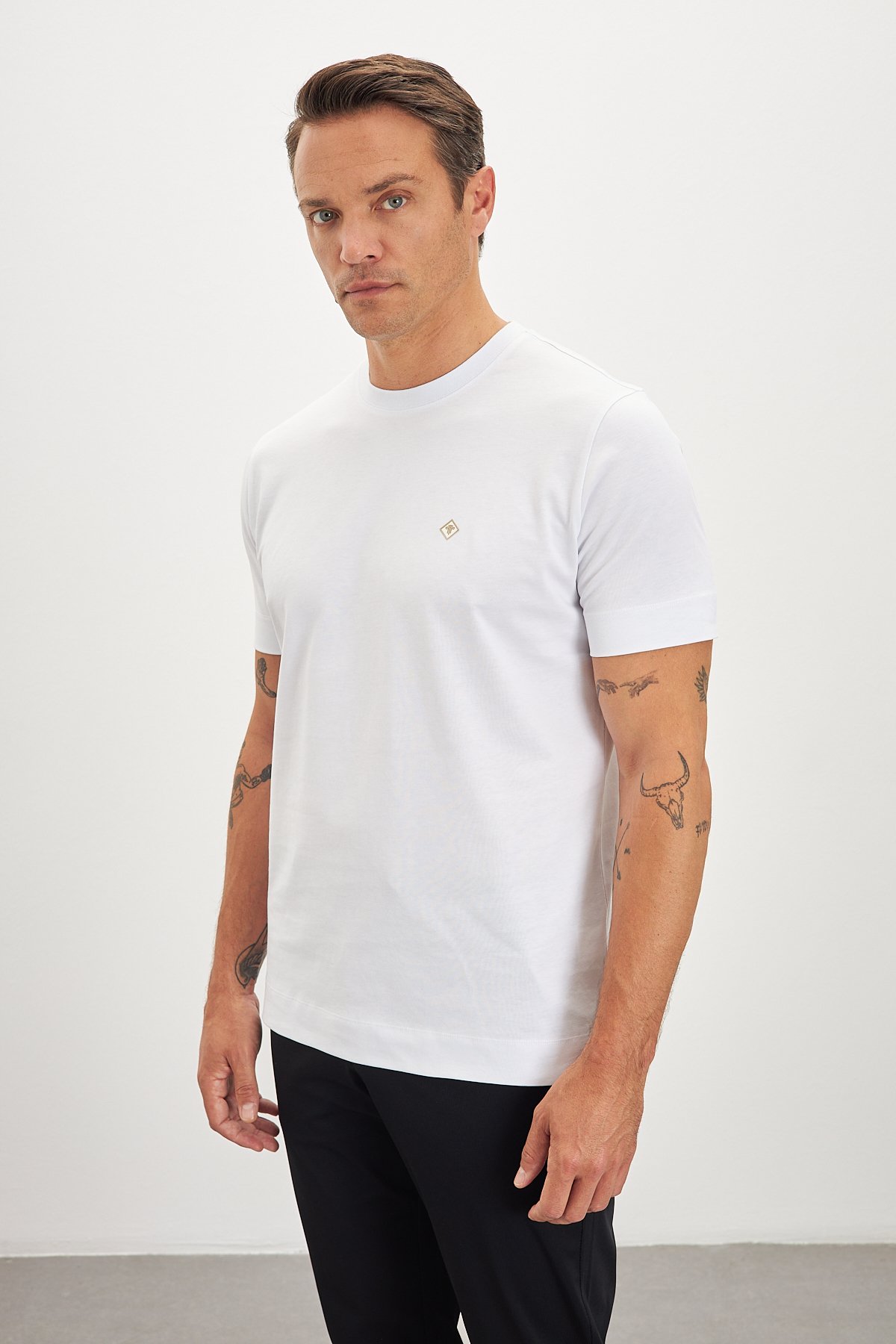 Bisiklet Yaka Basic %100 Pamuk Comfort Fit Logo Baskılı Erkek T-Shirt