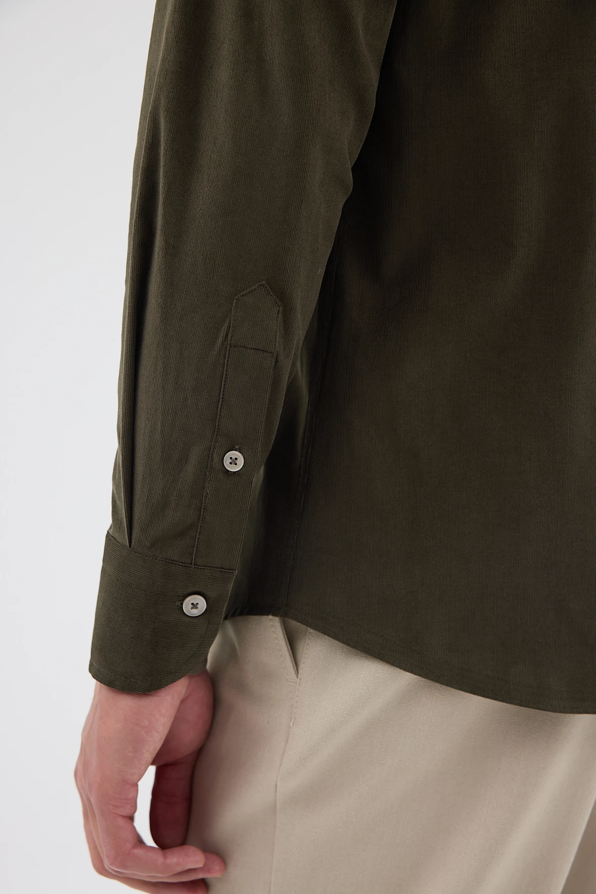 Kadife Yaka Düğmeli %100 Pamuk Comfort Fit Erkek Gömlek - Füme