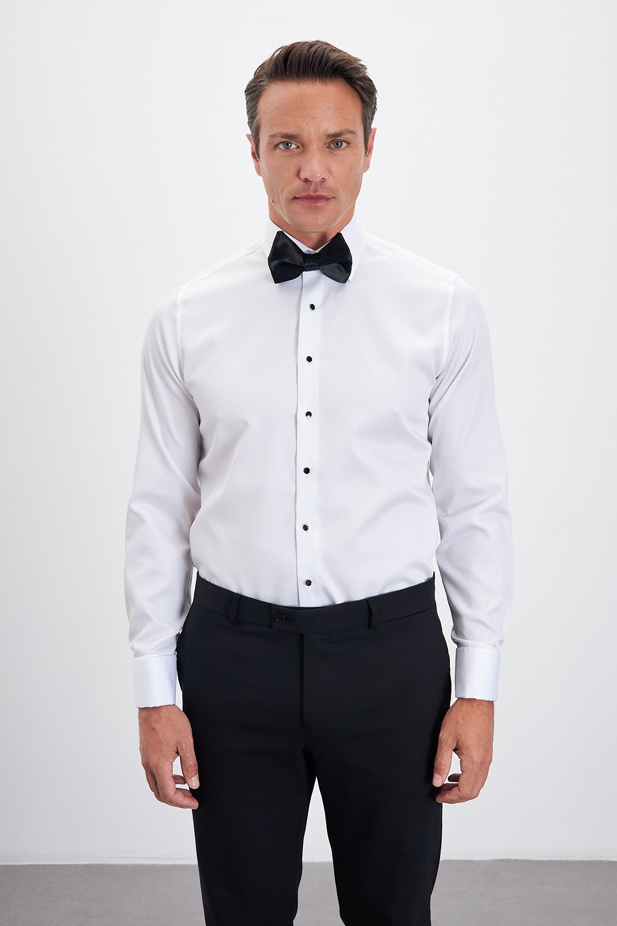 Ütü Gerektirmeyen %100 Pamuk Non Iron Comfort Fit Klasik Yaka Smokin Gömlek