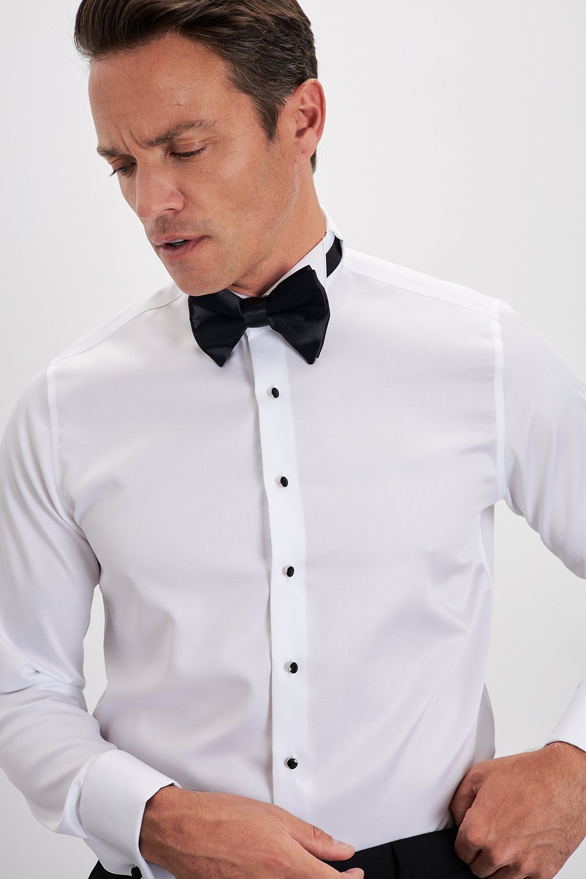 Ütü Gerektirmeyen %100 Pamuk Non Iron Ata Yaka Comfort Fit Smokin Gömlek - Beyaz