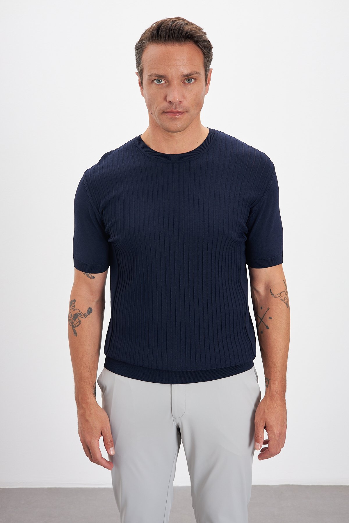 Çizgili Desenli Bisiklet Yaka Triko Erkek T-Shirt - Lacivert
