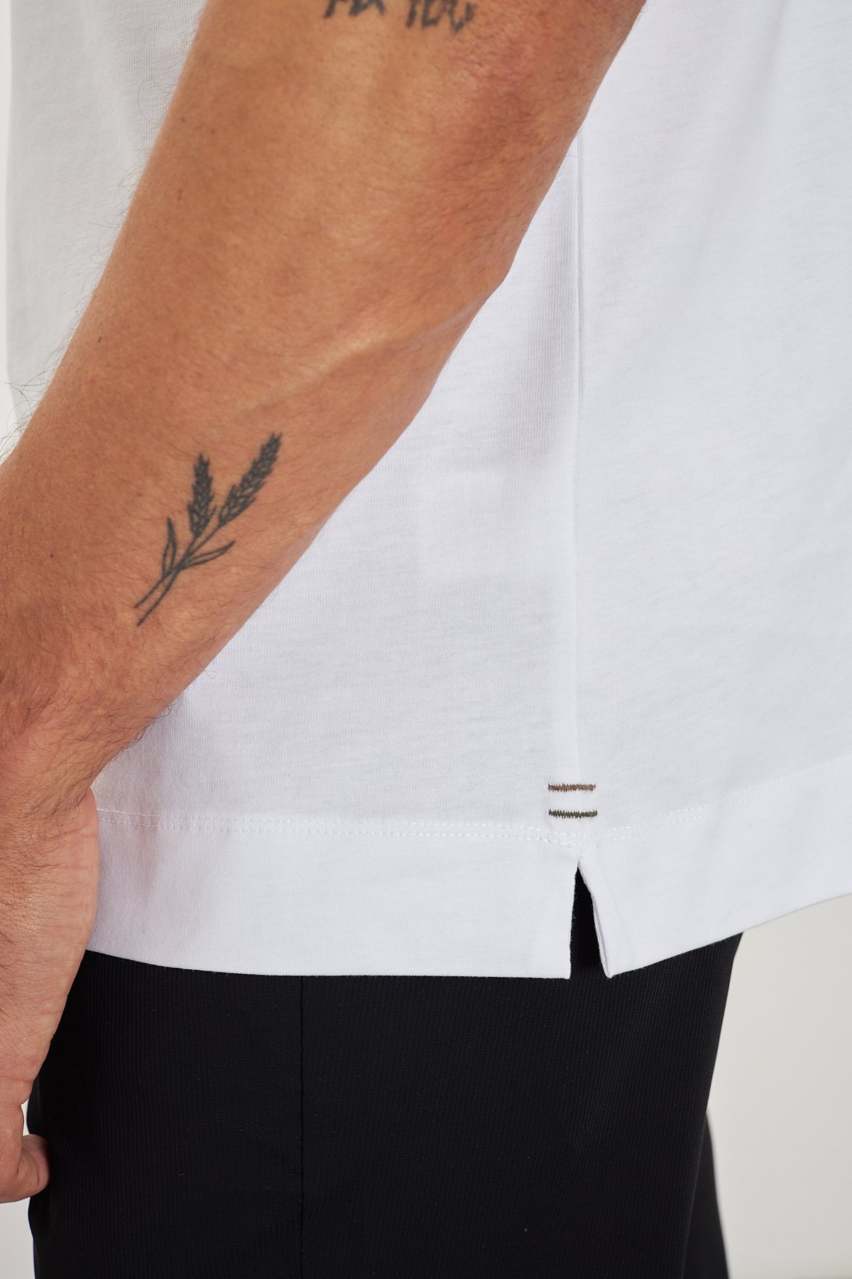 Bisiklet Yaka Basic %100 Pamuk Comfort Fit Logo Baskılı Erkek T-Shirt