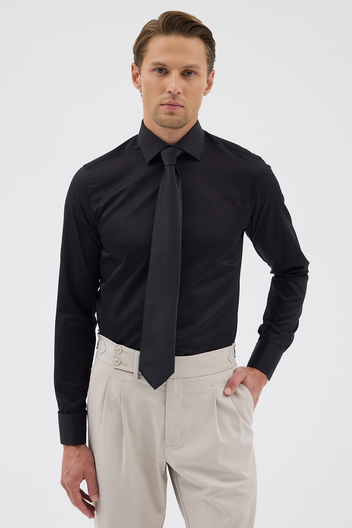Çift Manşetli Comfort Fit Erkek Gömlek - Siyah