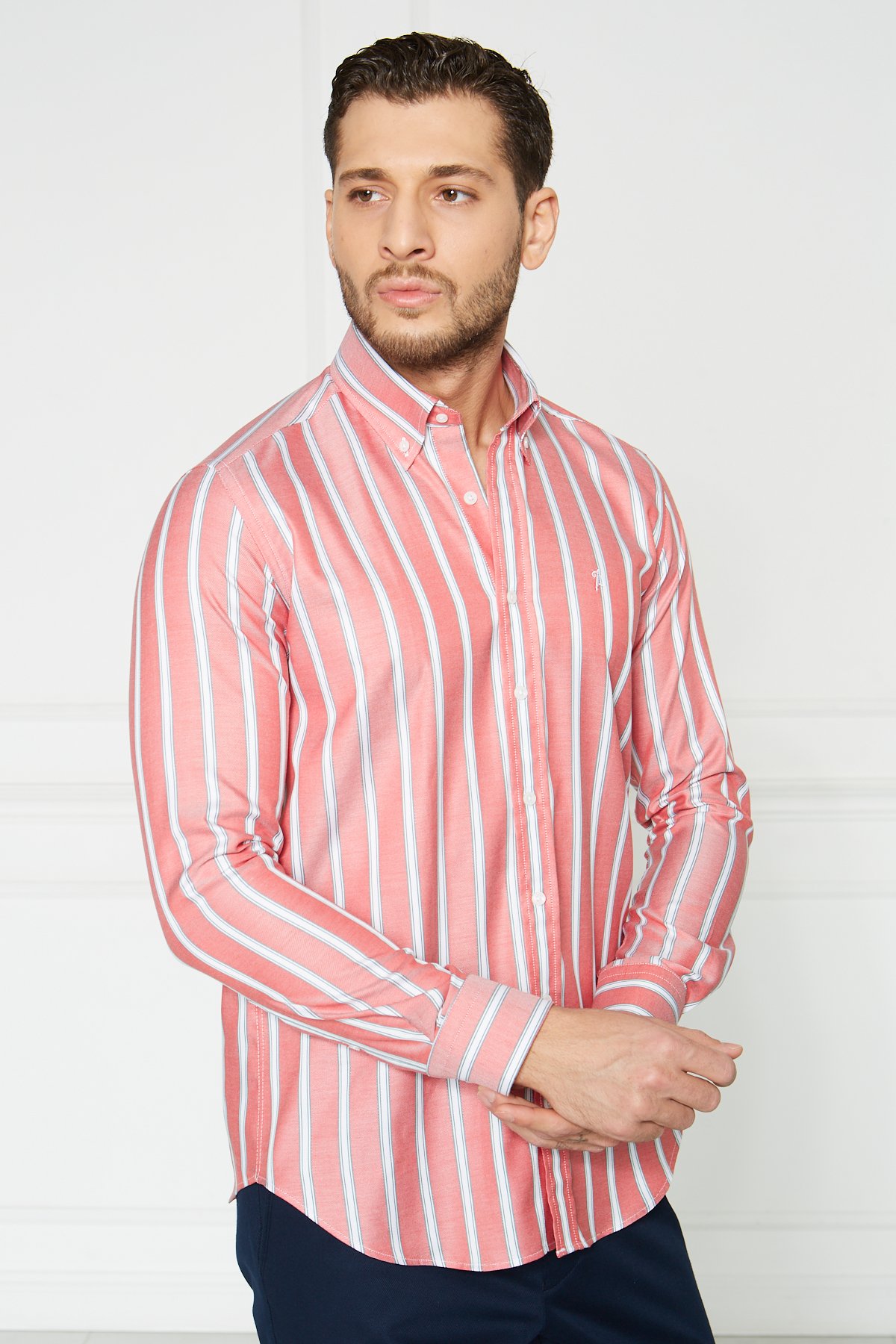 Yaka Düğmeli Slim Fit Klasik Gömlek - Kırmızı-Beyaz