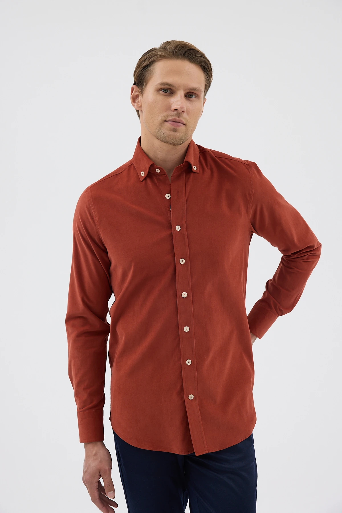 Kadife Yaka Düğmeli %100 Pamuk Comfort Fit Erkek Gömlek - Kiremit