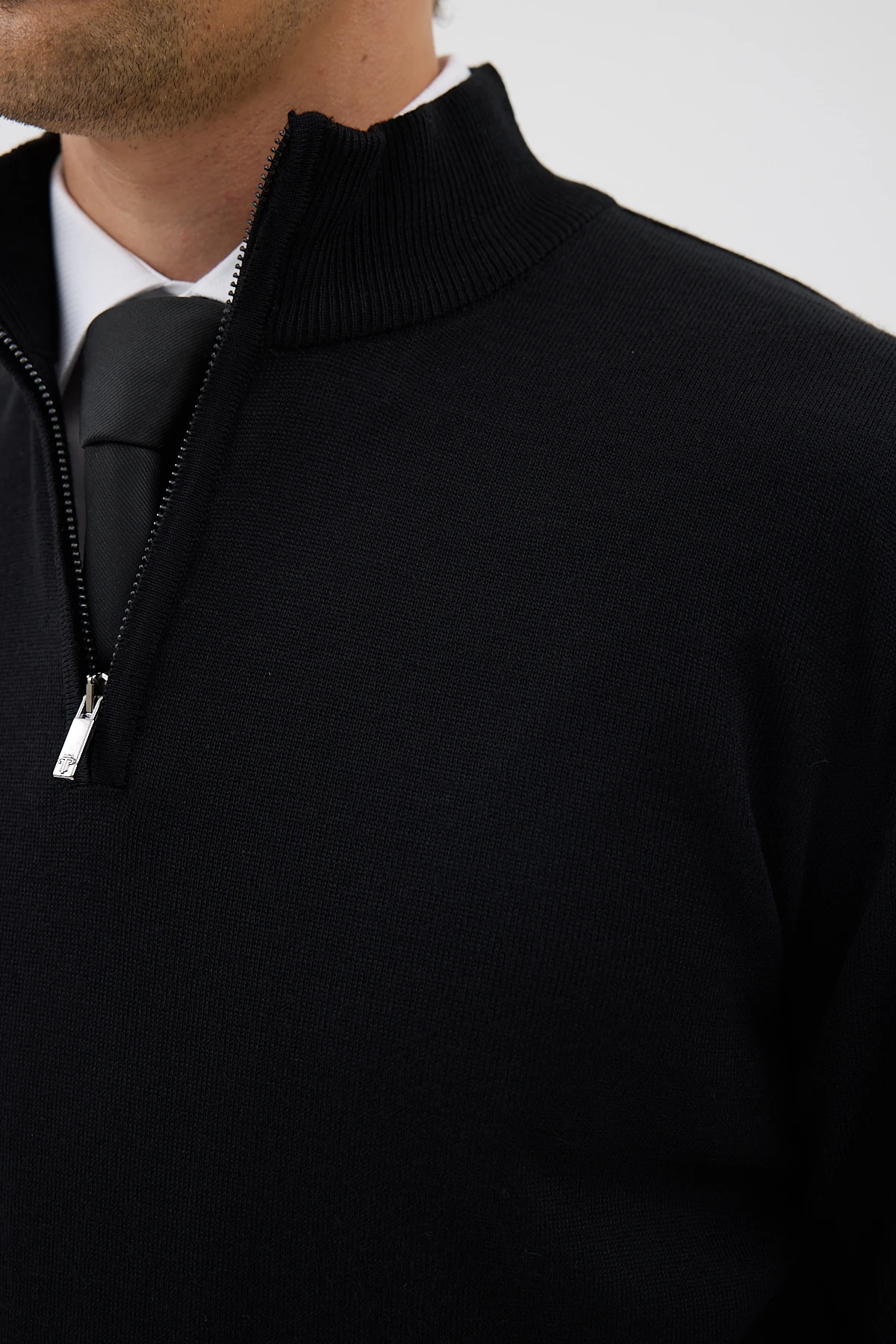 Yarım Balıkçı Fermuarlı Yünlü Triko Kazak - Siyah