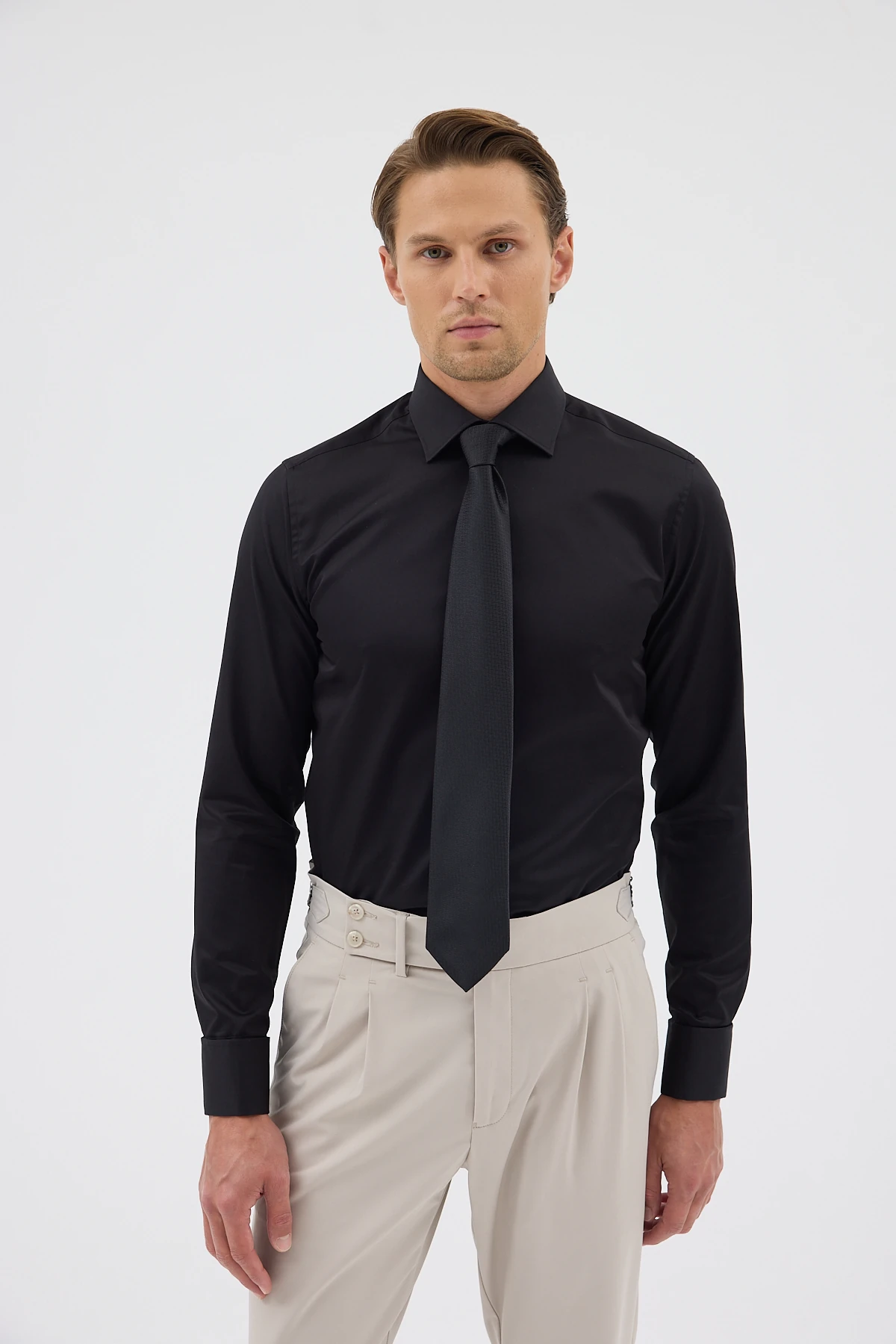Çift Manşetli Comfort Fit Erkek Gömlek - Siyah