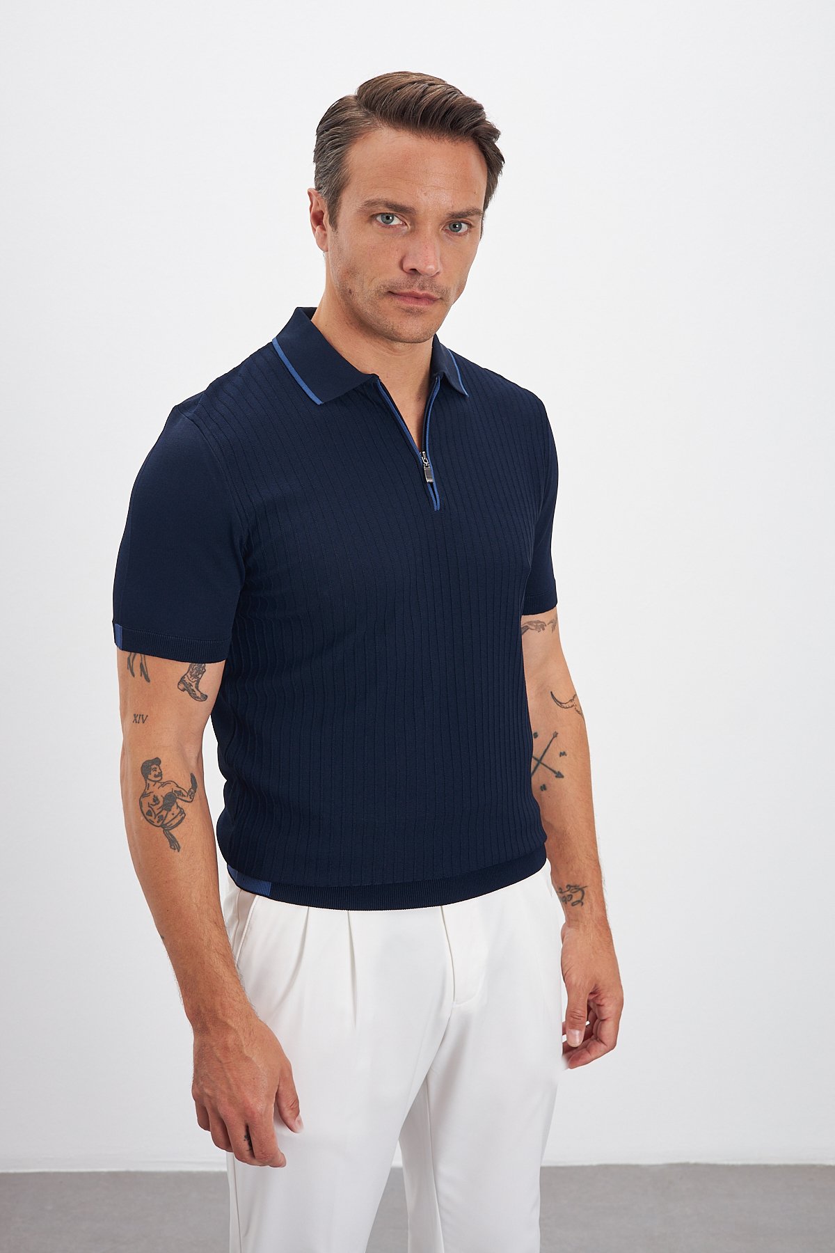 Fermuarlı Çizgi Desenli Triko Erkek T-Shirt
