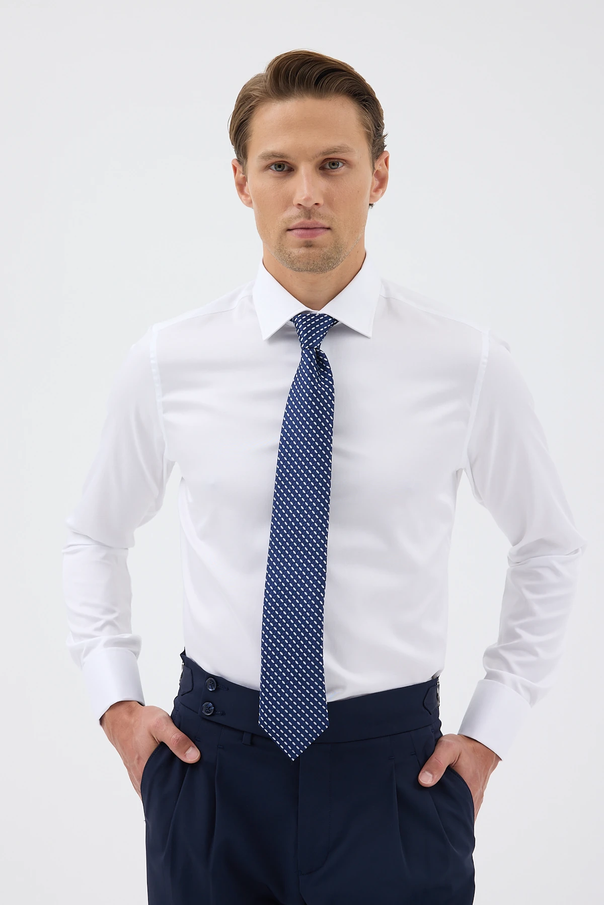 Çift Manşetli Comfort Fit Erkek Gömlek - Beyaz