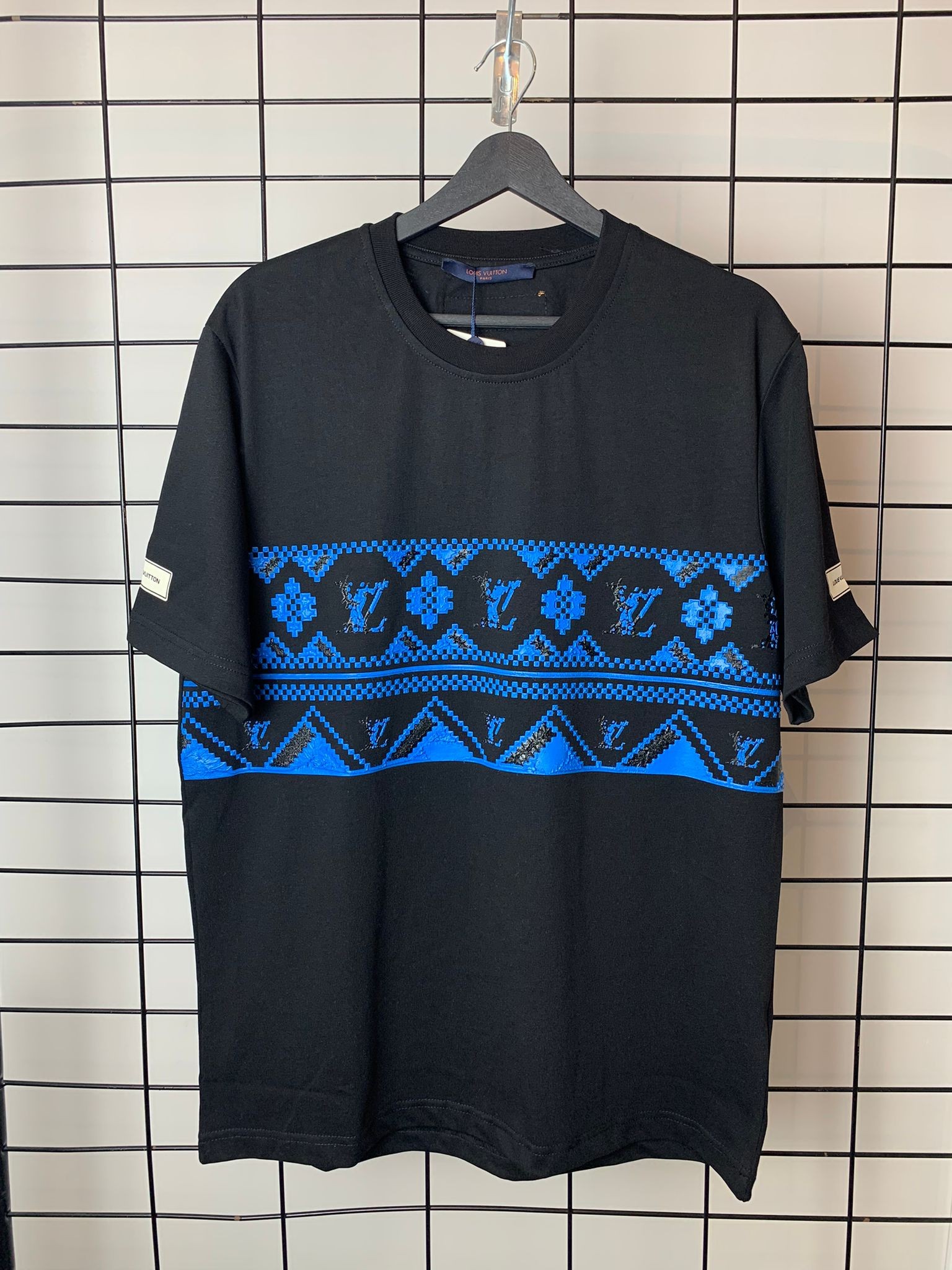 L New Season Luxury T-shirt