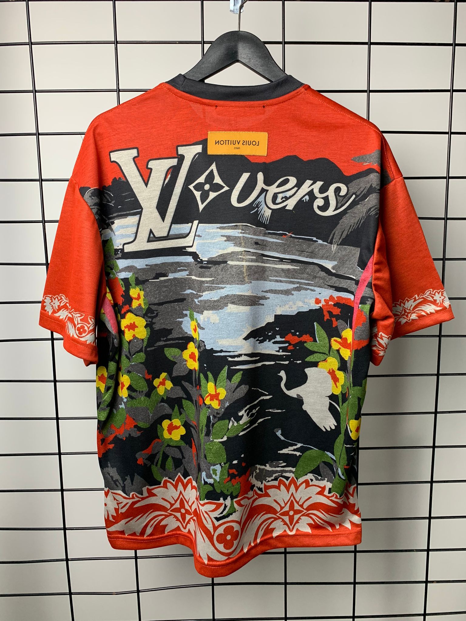 L New Season Luxury T-shirt