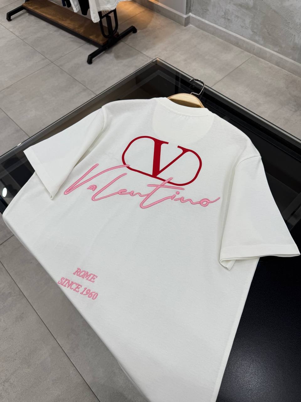 VL New Season Luxury T-shirt