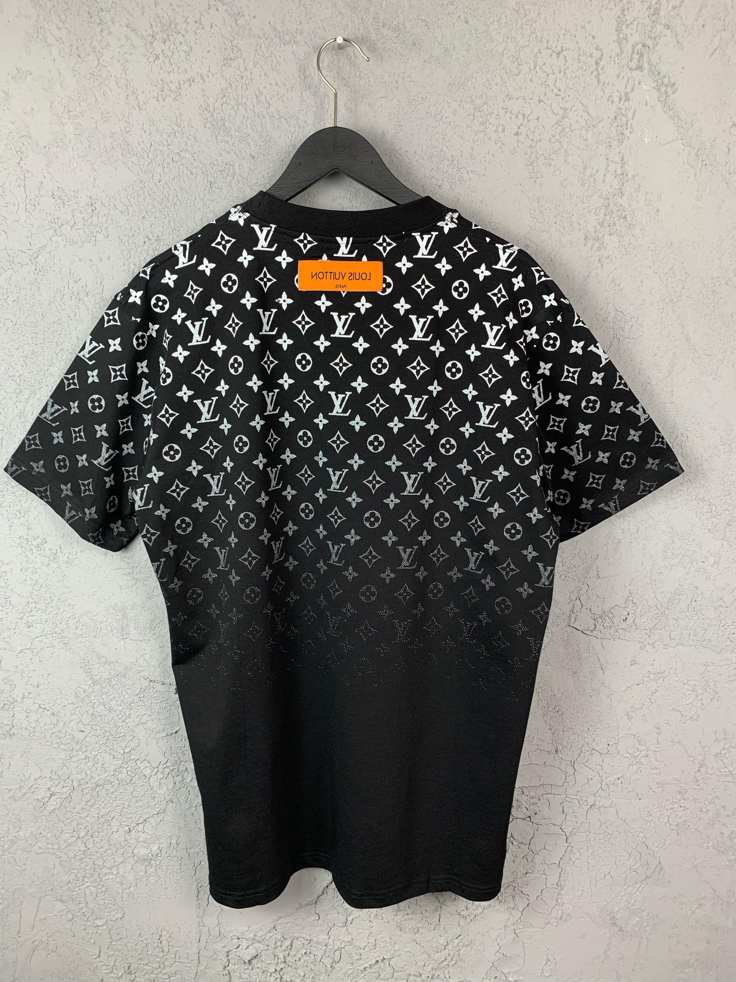 L Luxury Logo Printed Black T-shirt