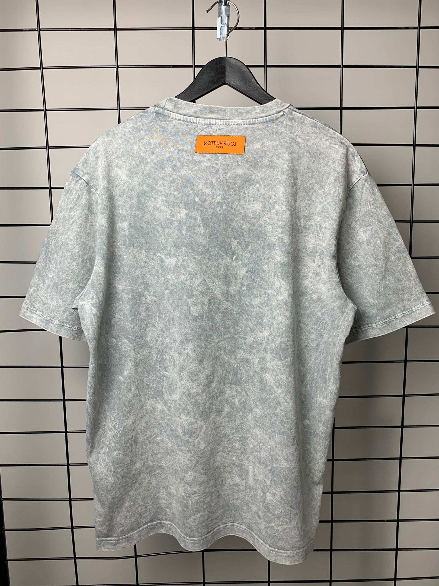 L New Season Luxury T-shirt