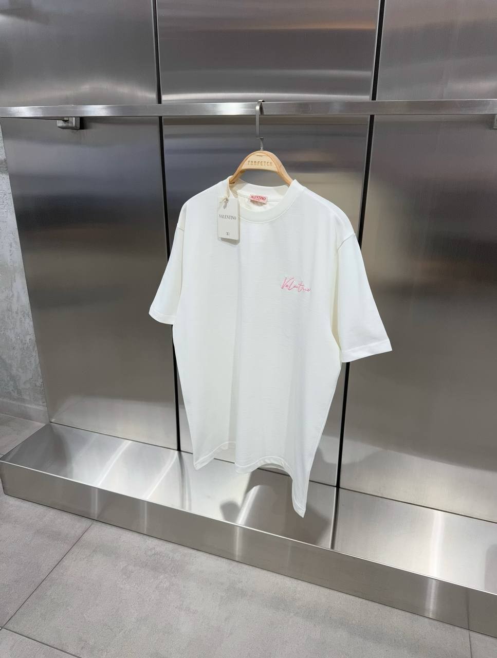 VL New Season Luxury T-shirt