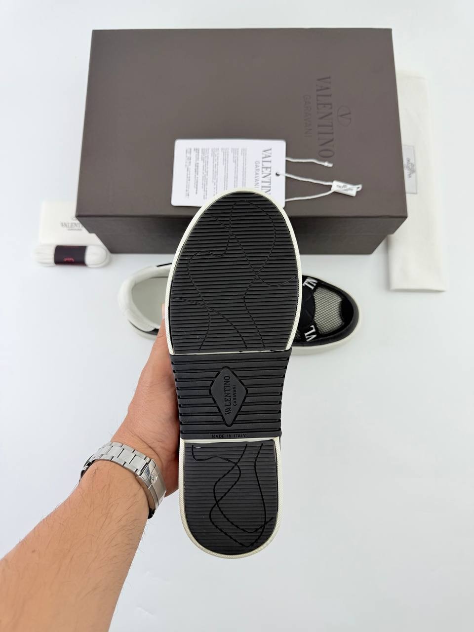 VL Luxury Sneakers