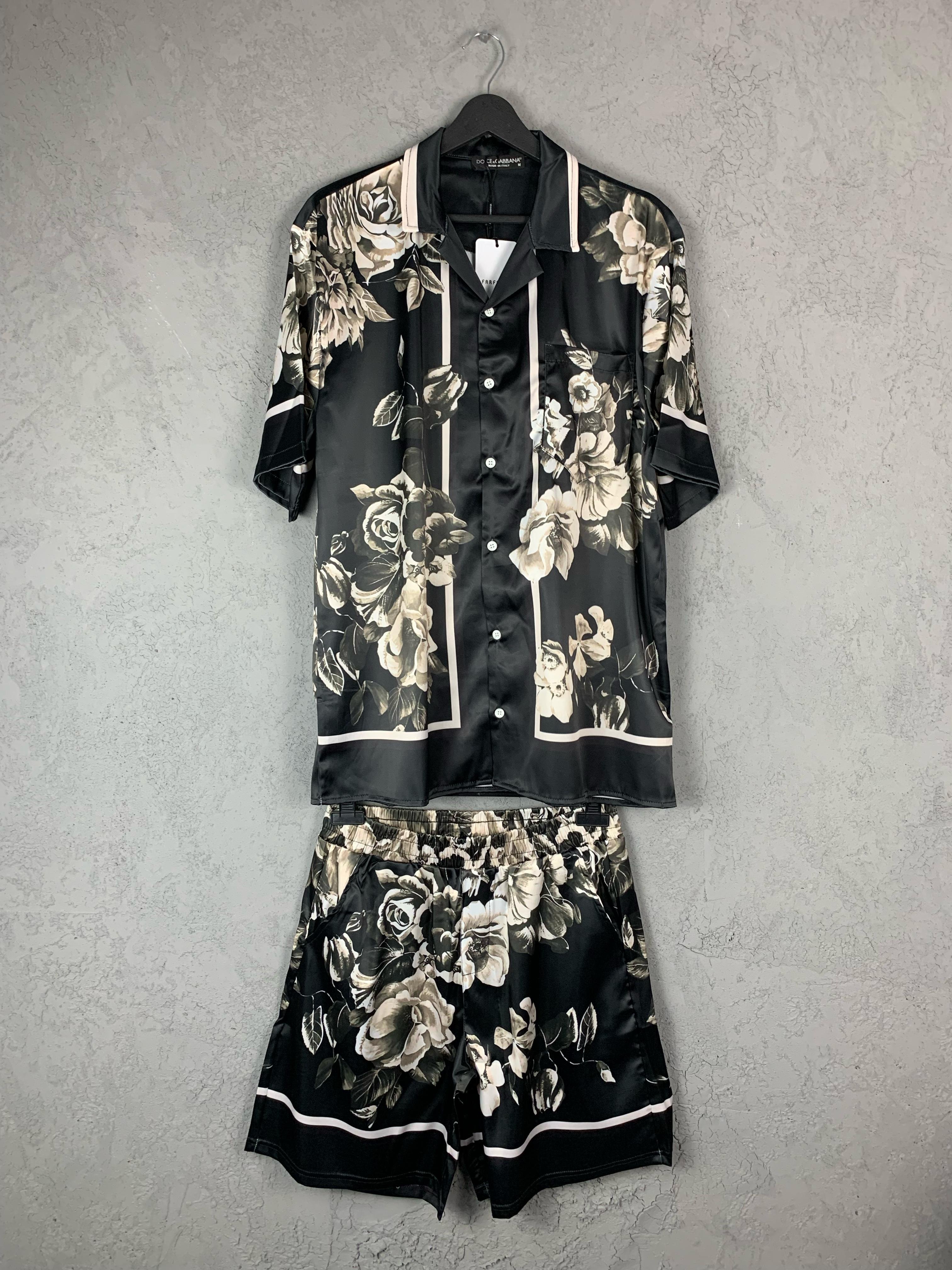 DG Luxury White Floral Design Black T-Shirt / Shorts Set