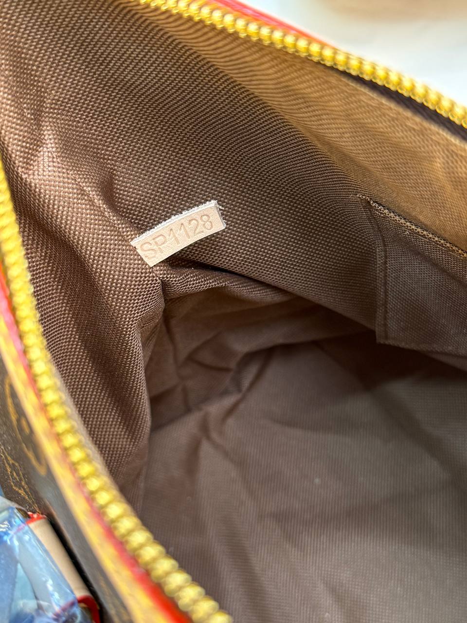 L Premium Classic Logo Bag