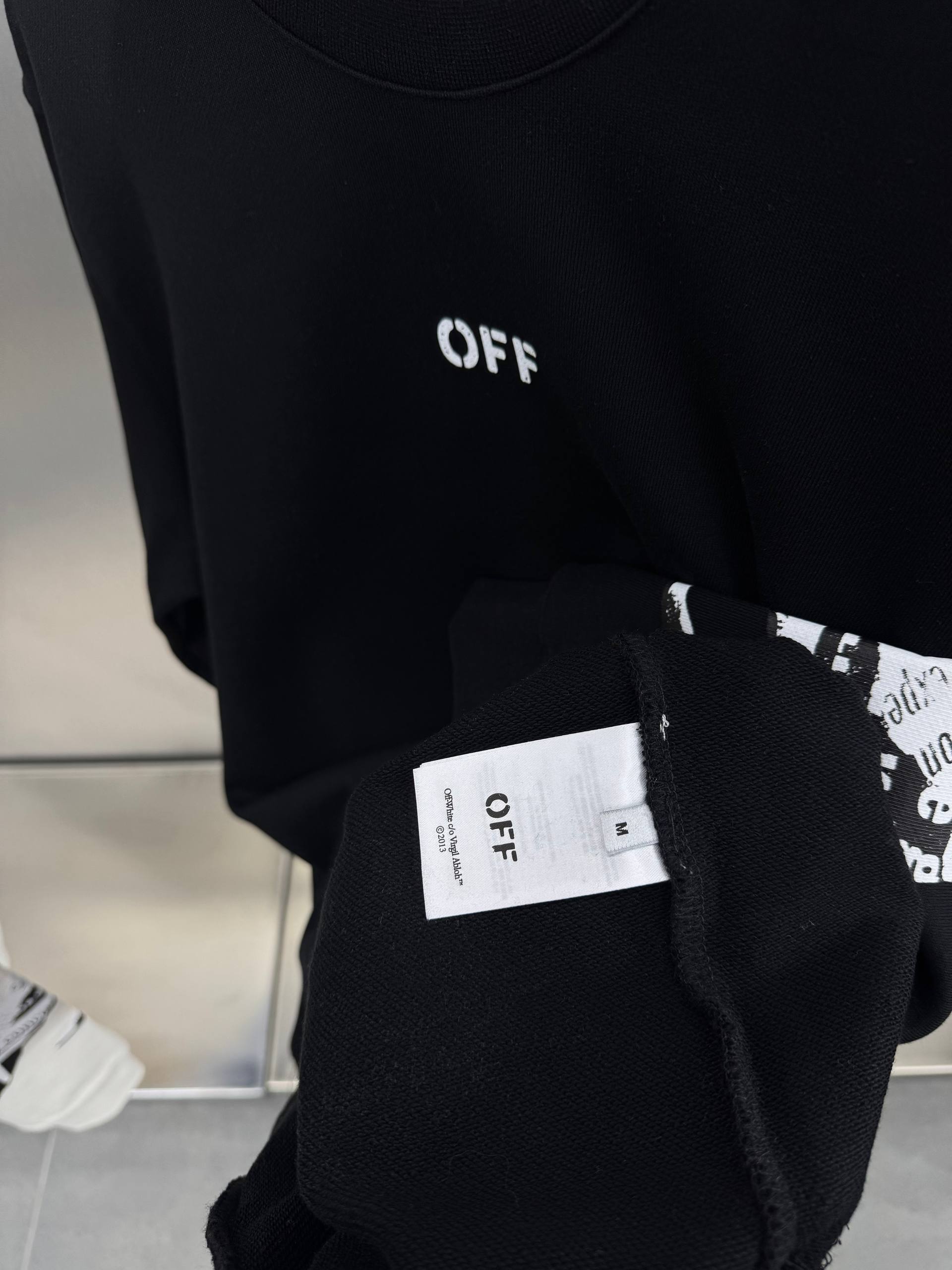 O-W Luxury Logo Print Sweatshirt