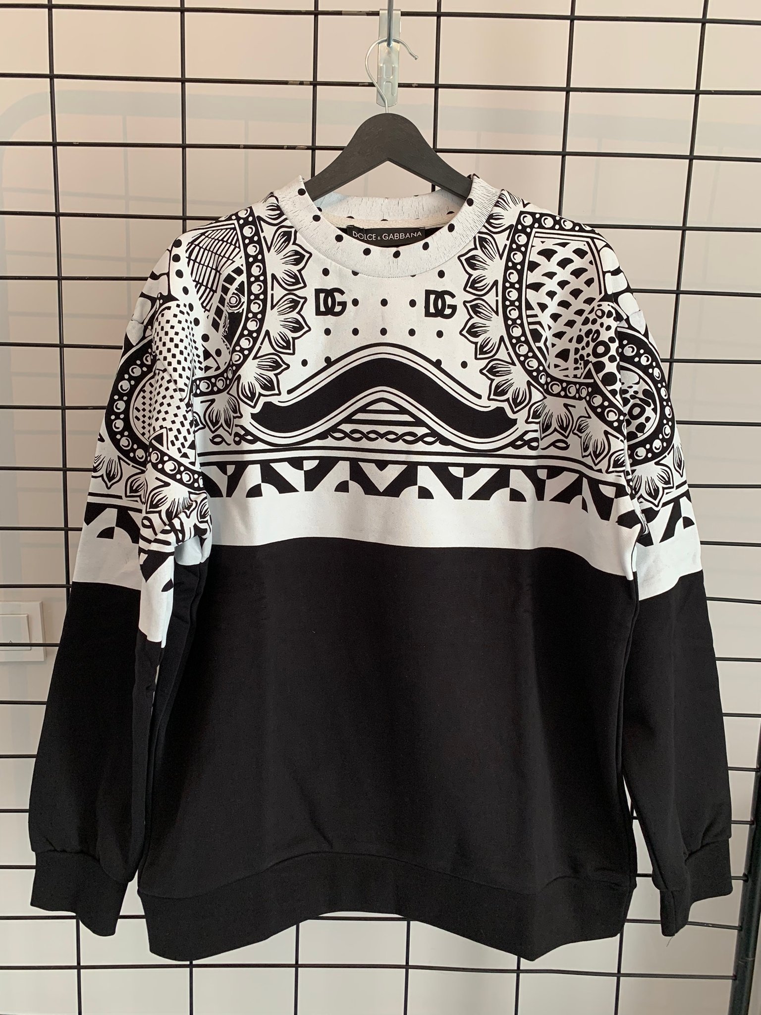 DG New Season Luxury Sweatshirt