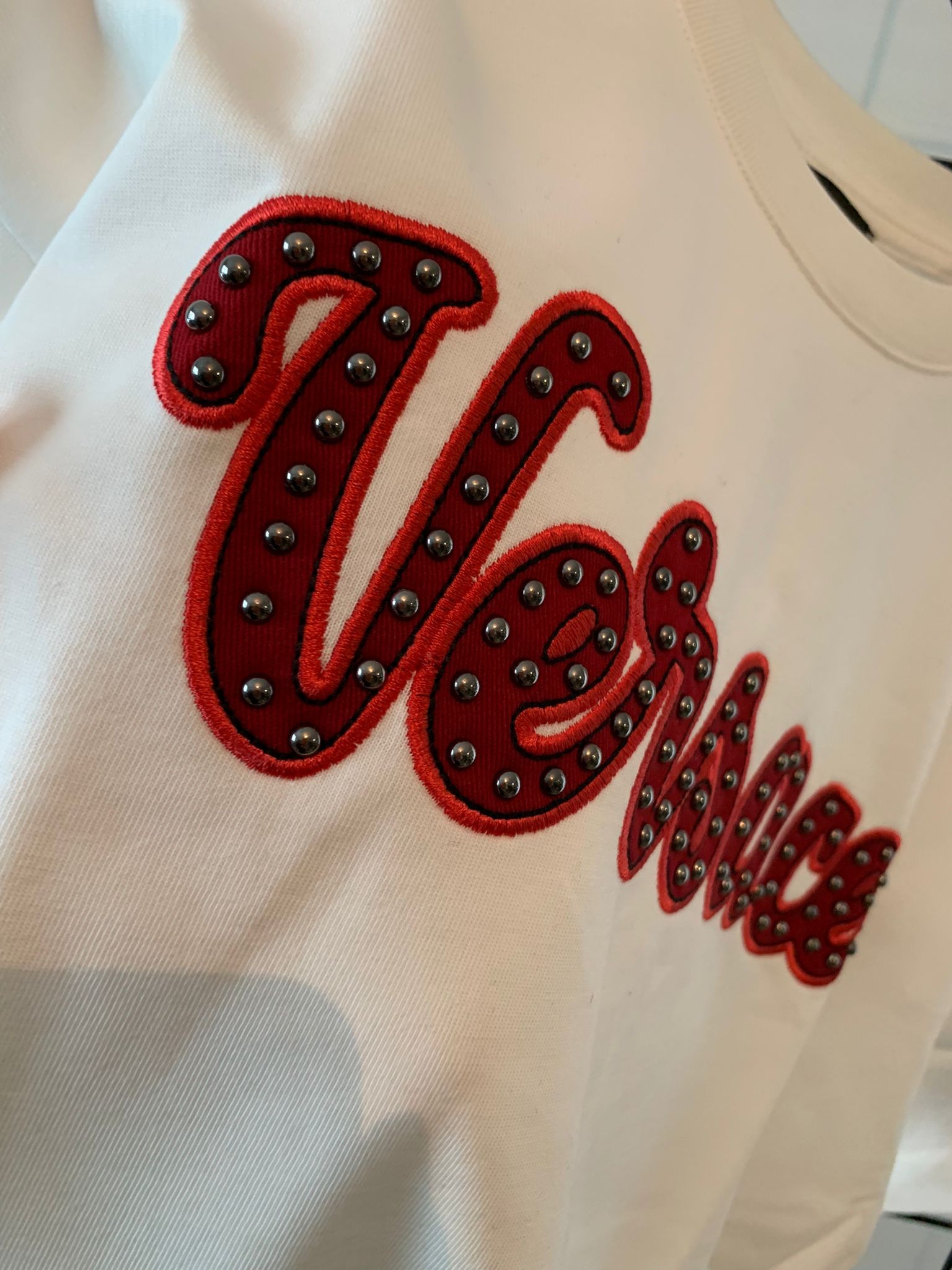 V New Season Luxury T-shirt