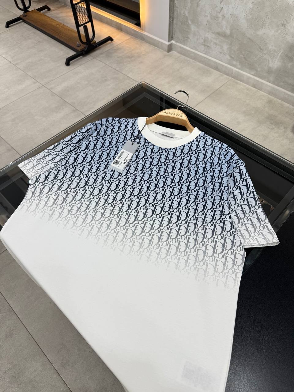 CD New Season Luxury T-shirt