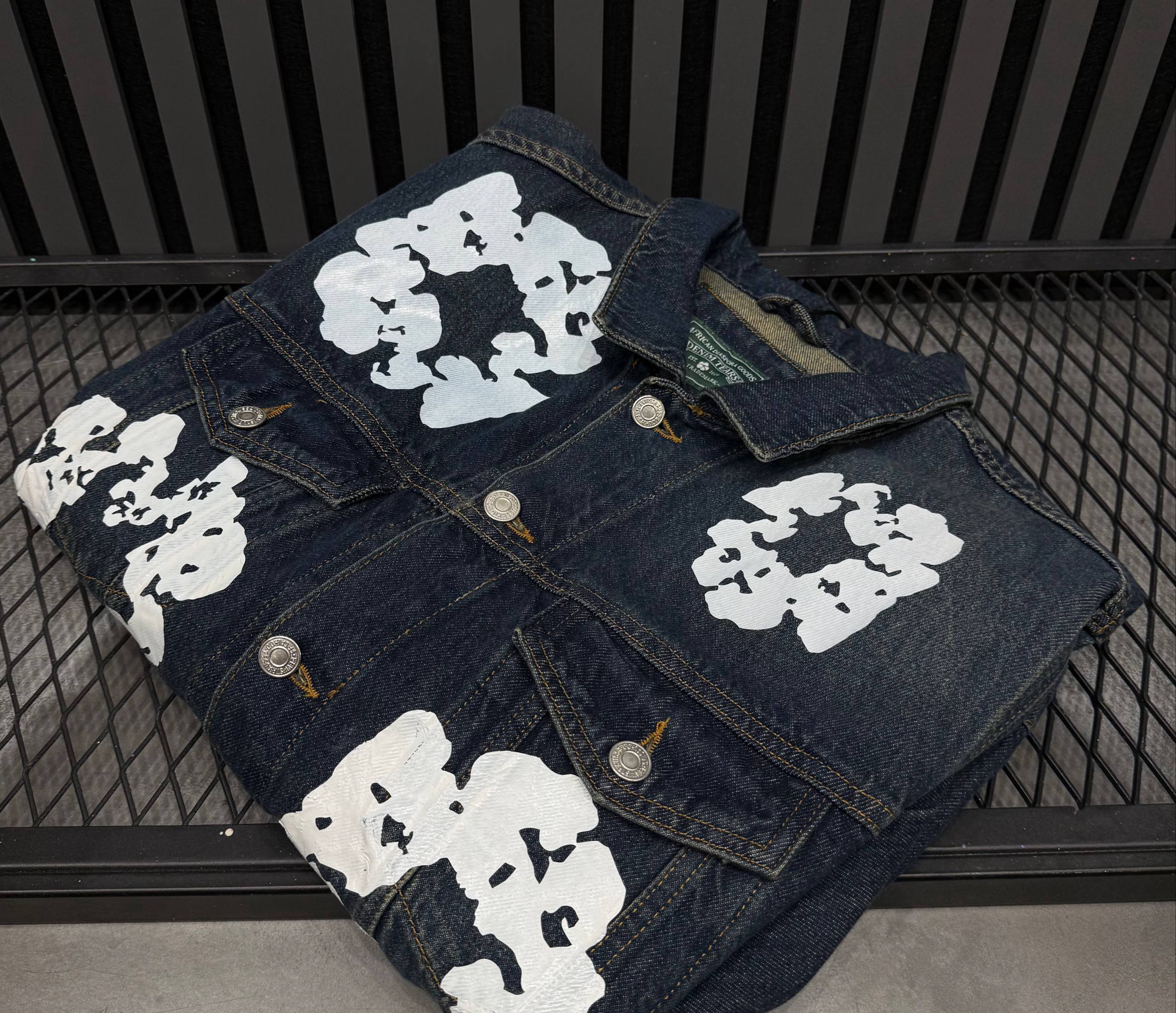 DT  Luxury Logo Printed Denim Jacket