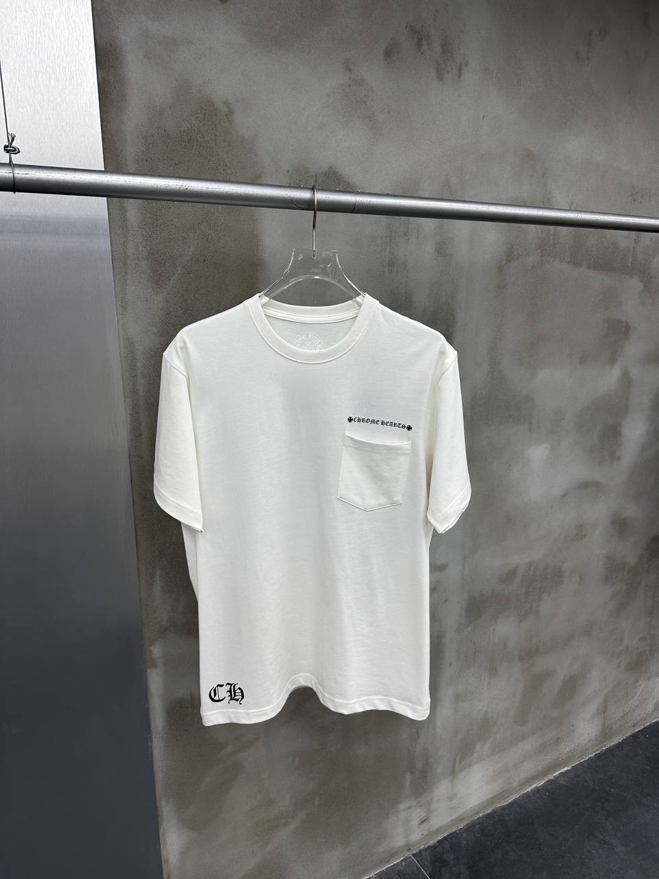 CH Luxury Pocket Detailed Printed Black & White T-shirt - White