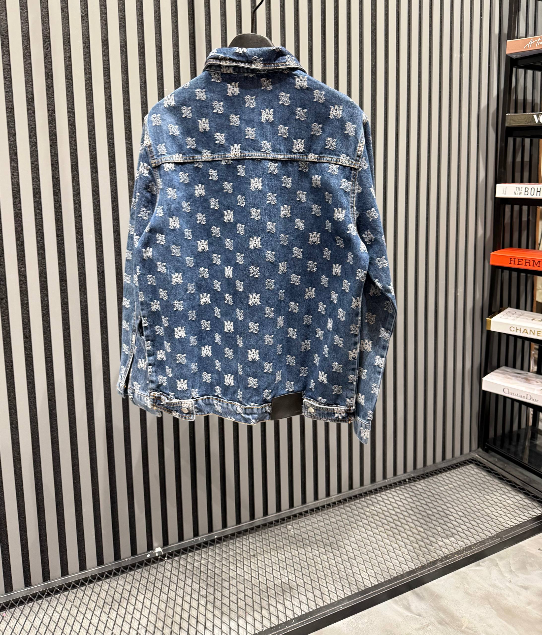 A Luxury Small Logo Print Denim Jacket