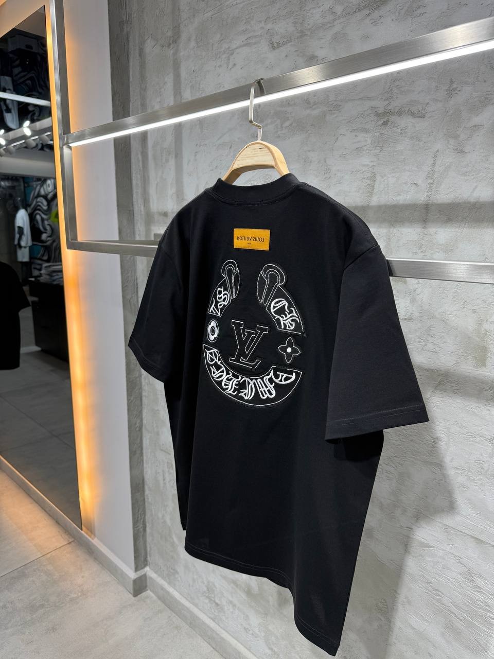 L & CH Luxury Logo Print Black & White & Beige & Brown T-shirt - Black