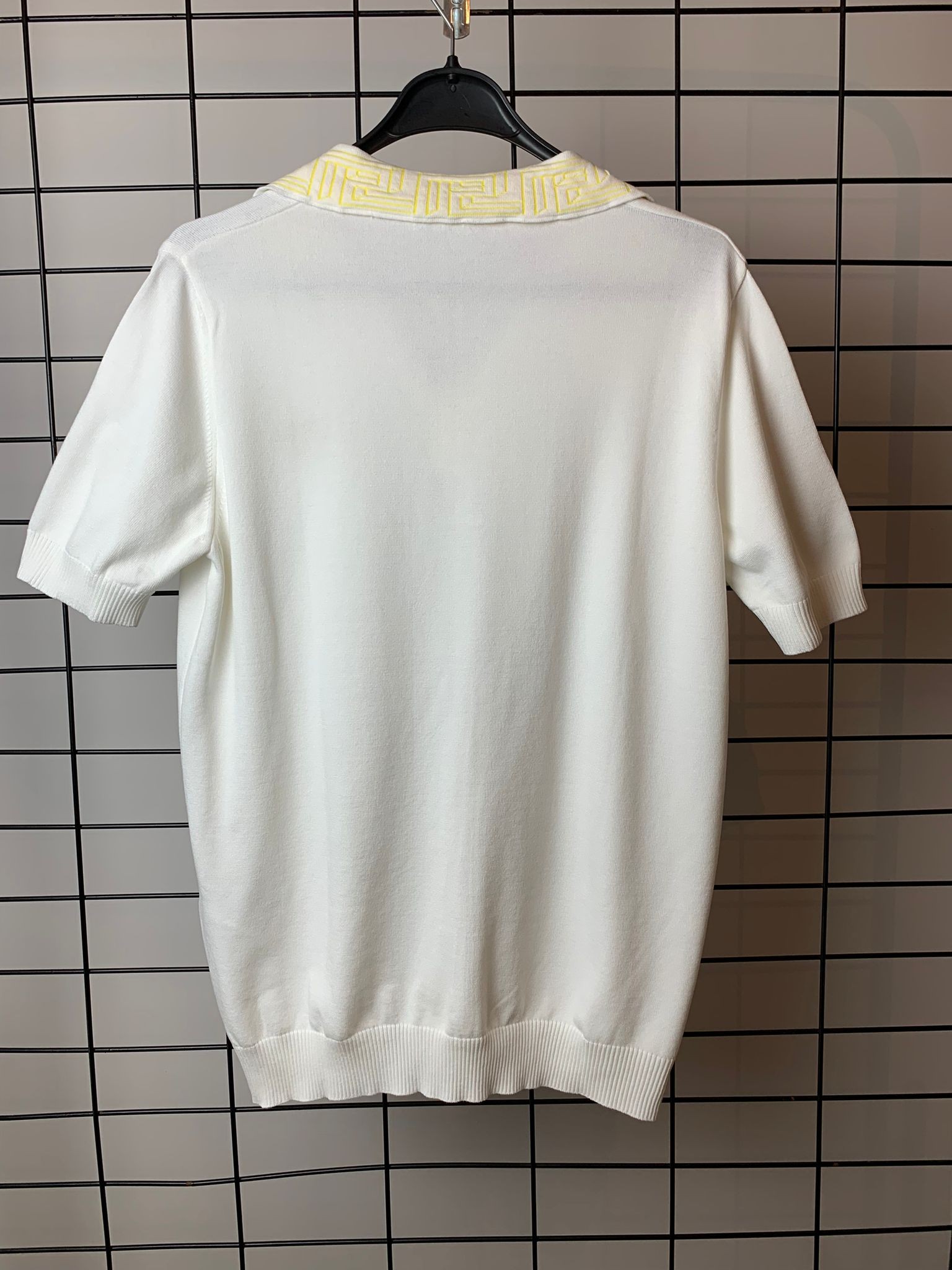 V New Season Luxury Knitwear T-Shirt