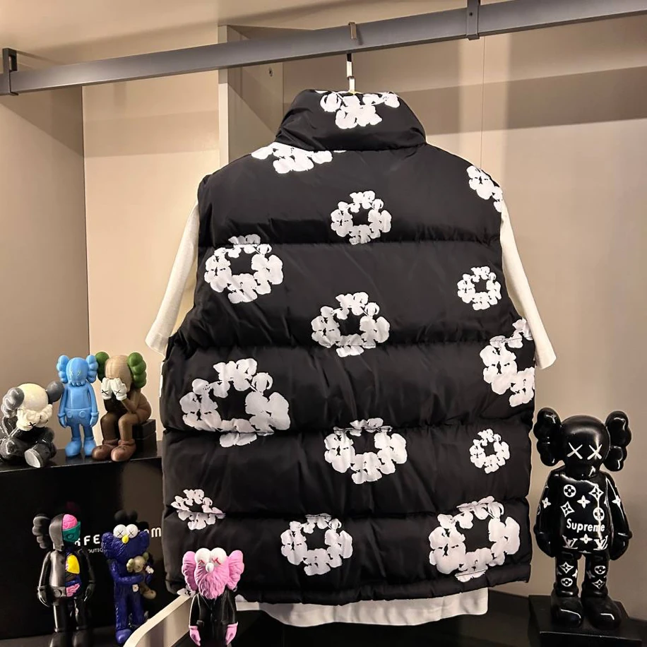 DT Luxury Logo Printed Vest