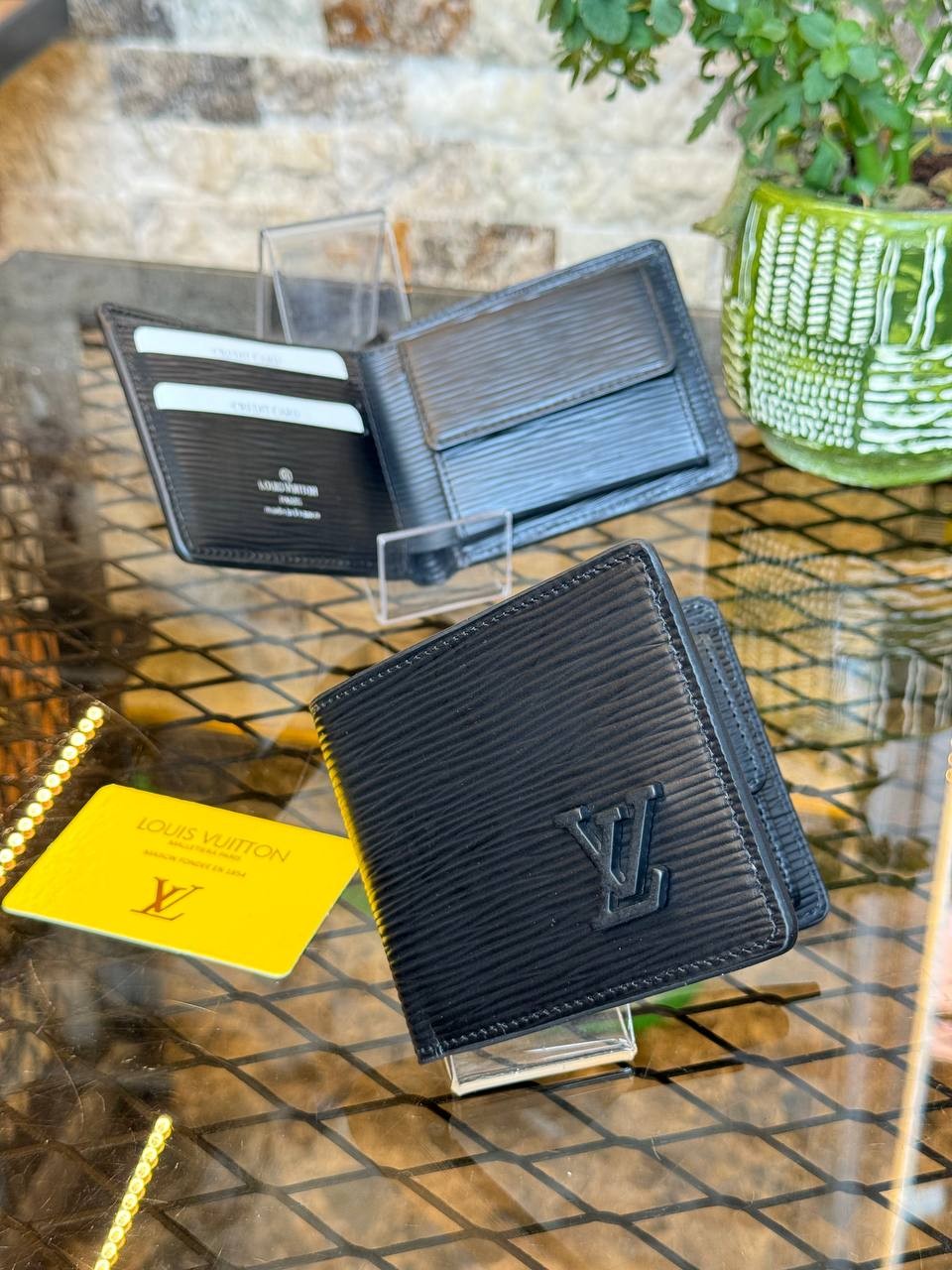 L Luxury Wallet