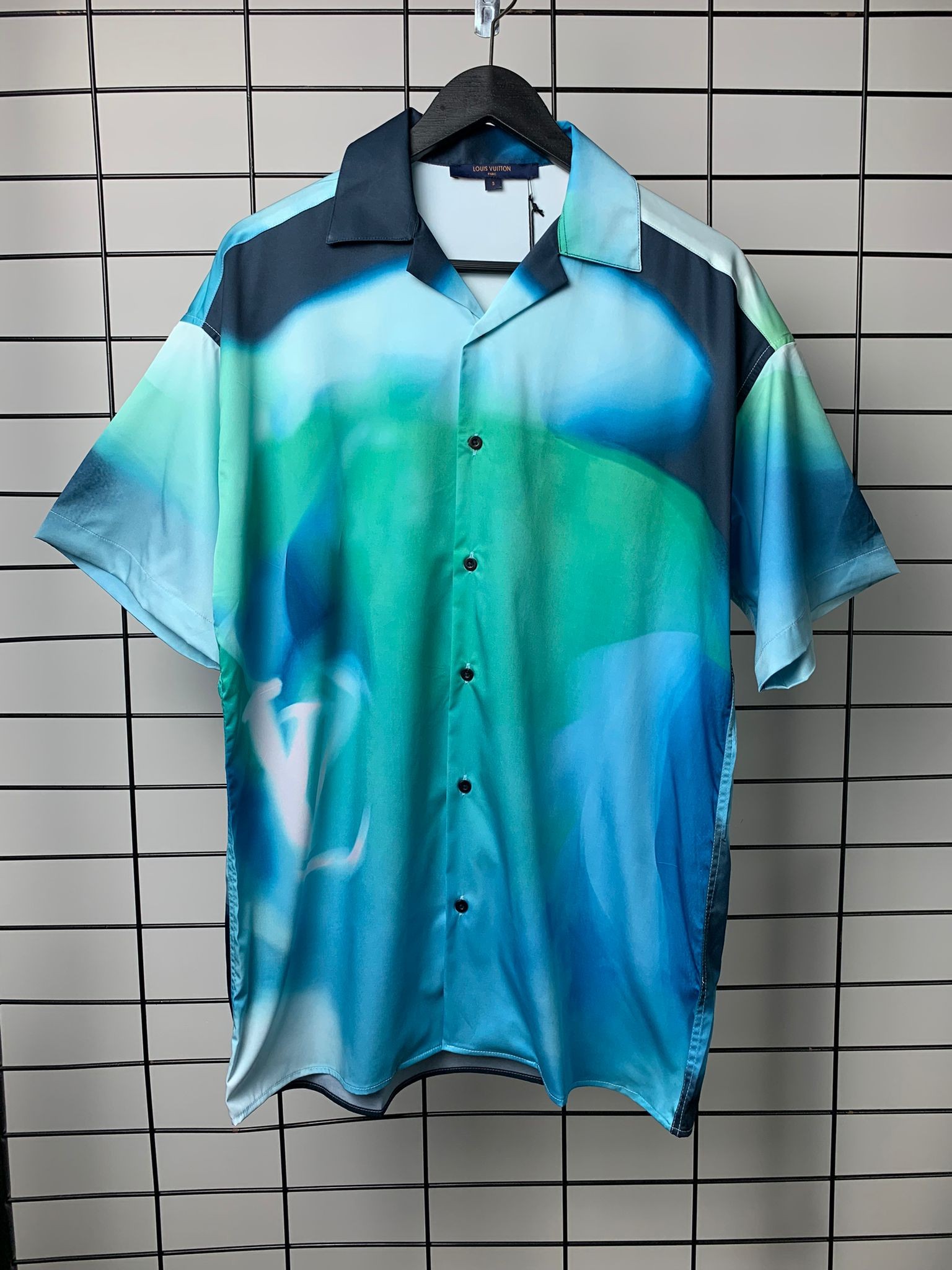 L New Season Shirt