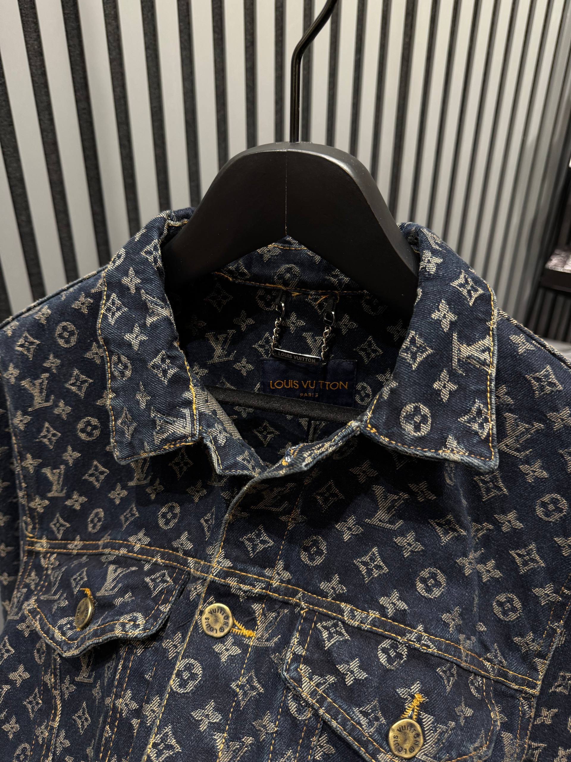 L Luxury Logo Printed Denim Jacket