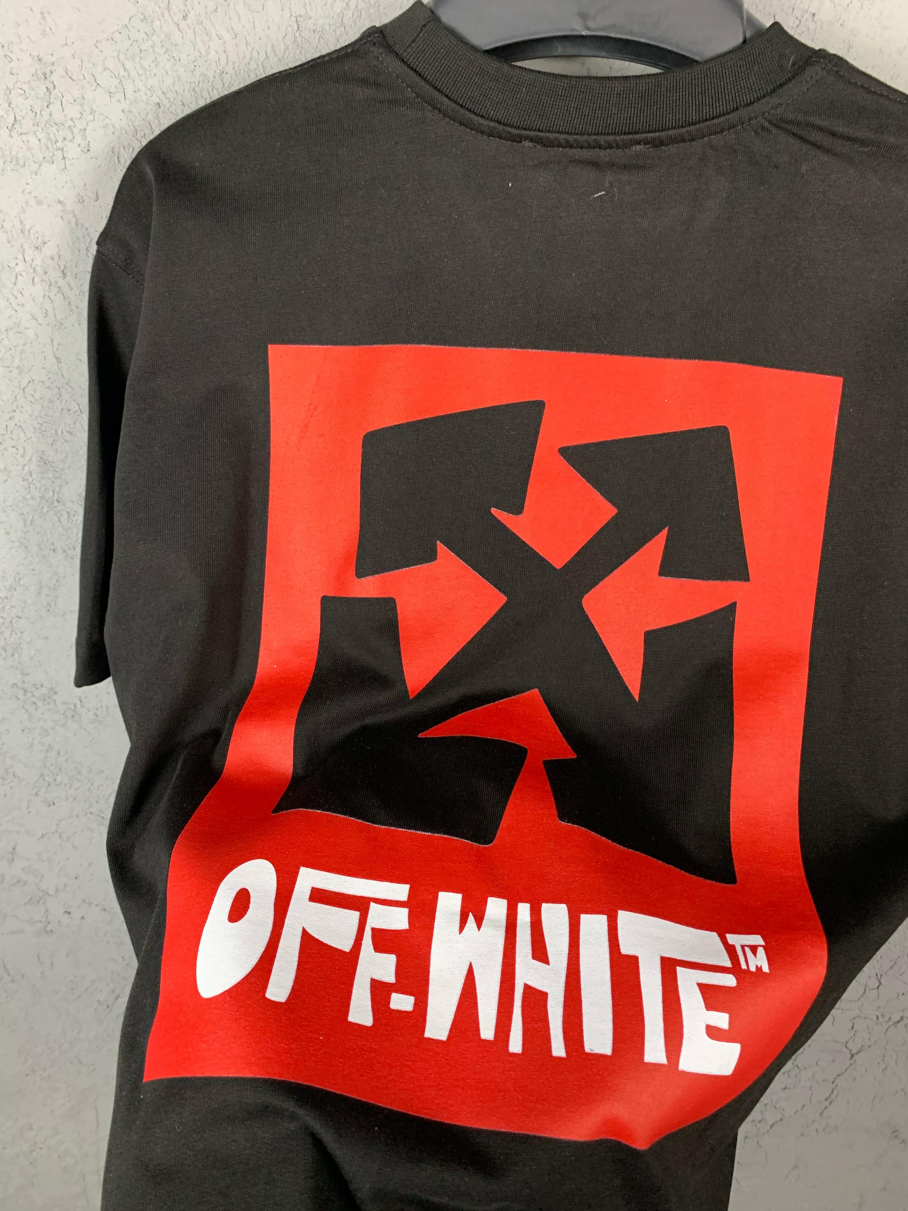 O-W New Season Luxury Arrow Design Black & White T-Shirt