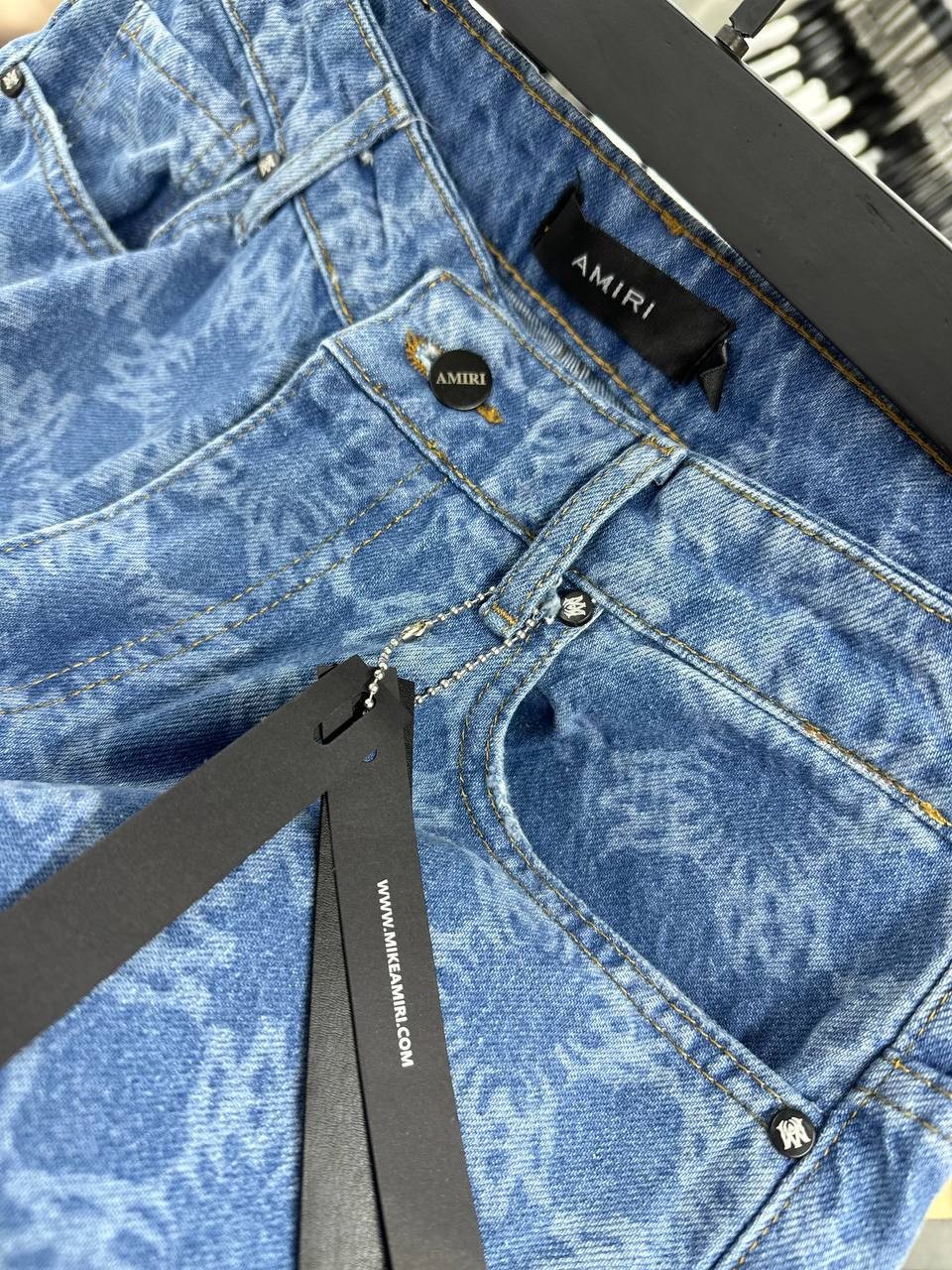 A Luxury Logo Print Baggy Jeans