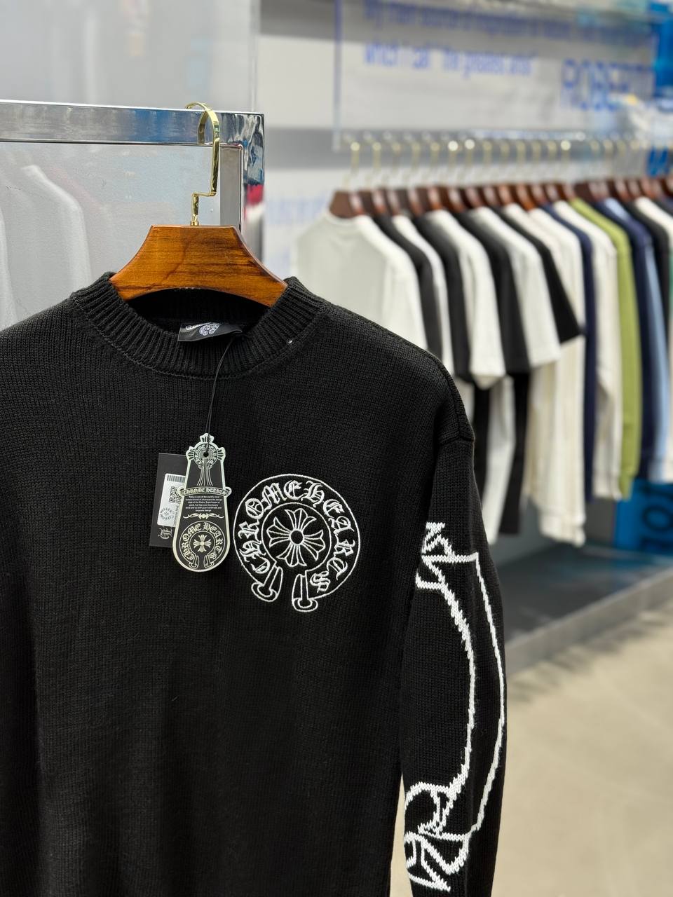 CH Luxury Logo Print Knitwear