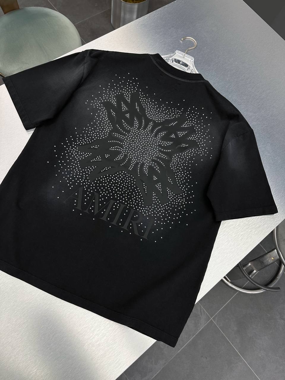 A Luxury Stone Embroidered Black & White & Blue T-shirt