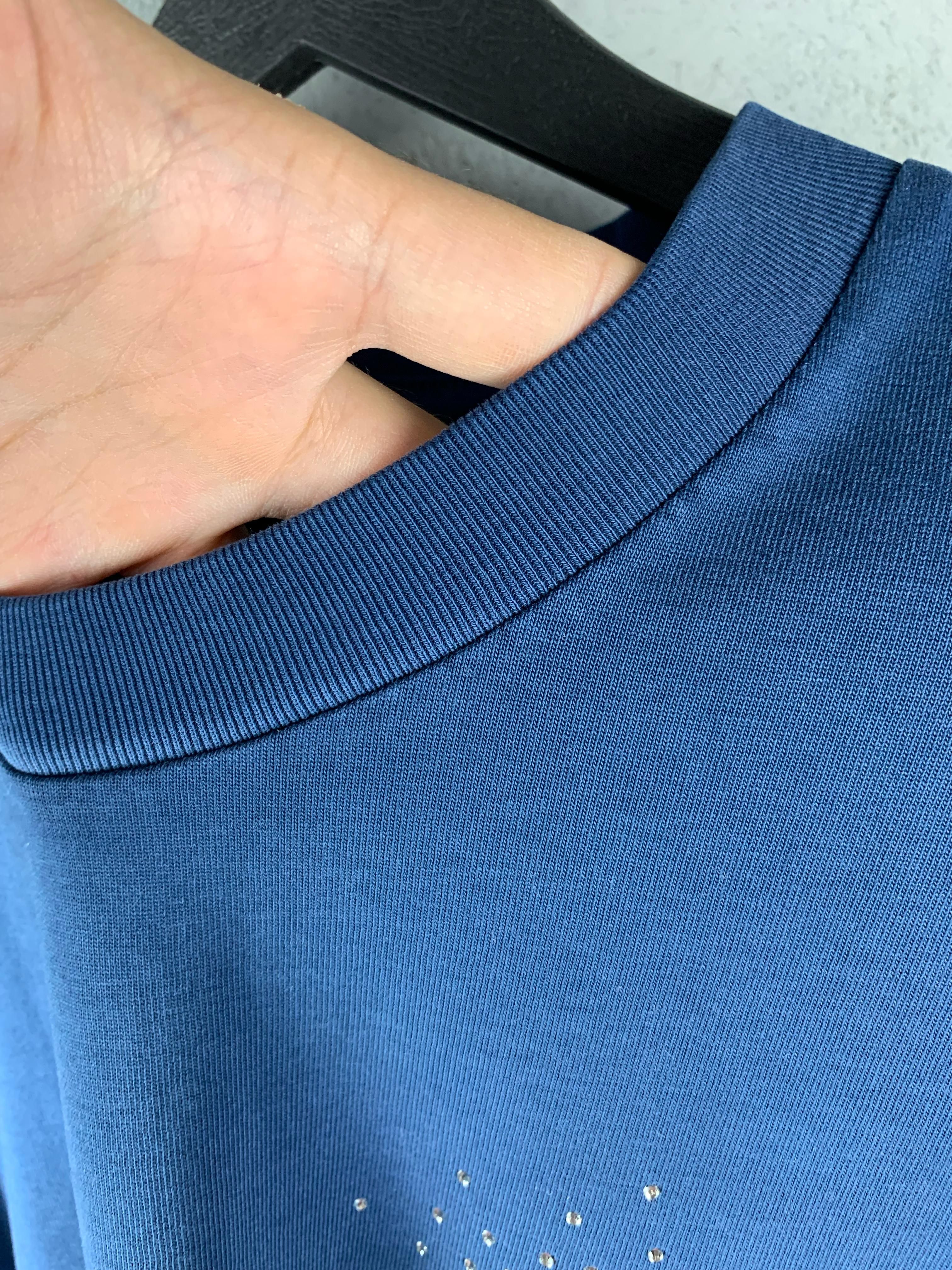 A Luxury Stone Embroidered Black & White & Blue T-shirt