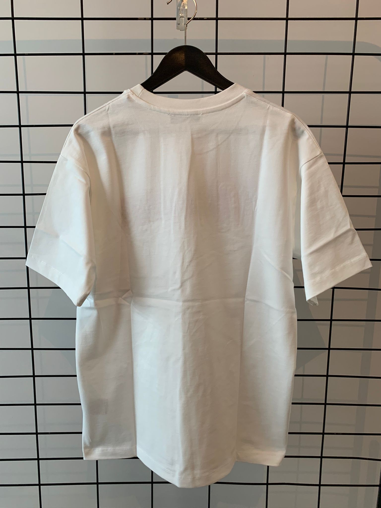 V New Season Luxury T-shirt