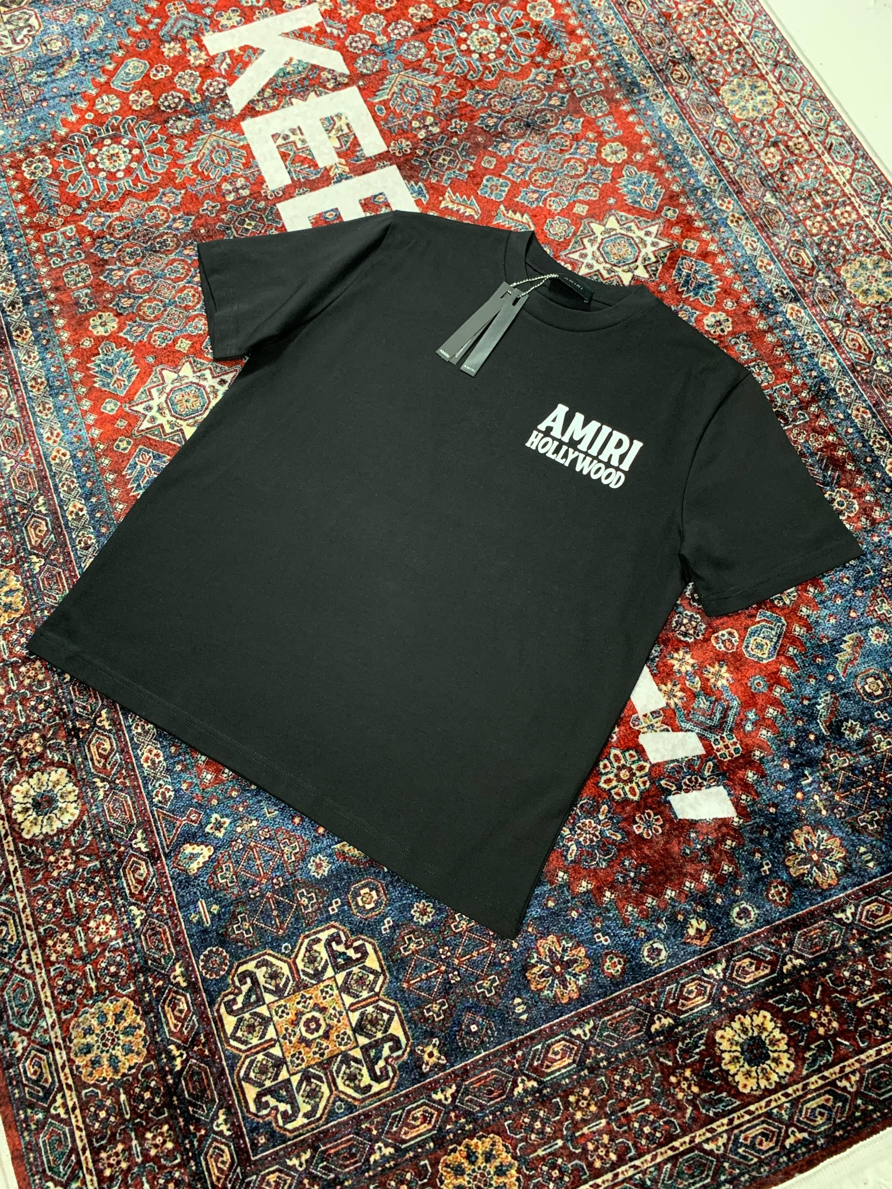 A Luxury ‘Hollywood’ Design Black & White T-shirt