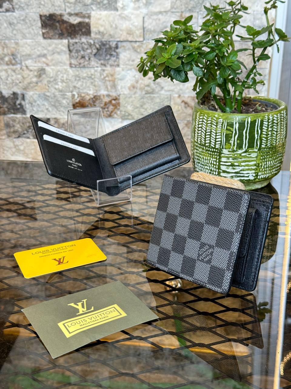 L Luxury Wallet